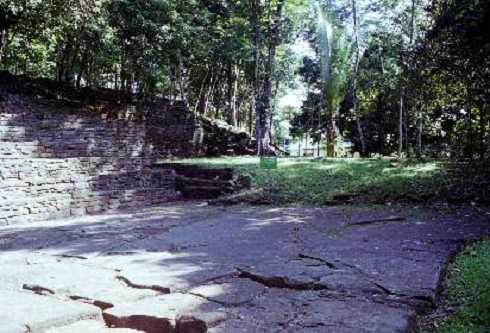 fb000144.jpg