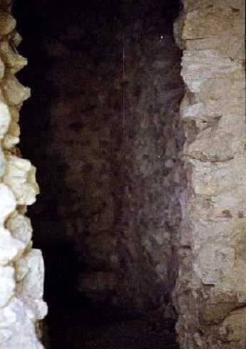 fb001044.jpg