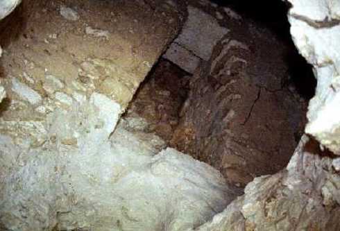 fb001046.jpg
